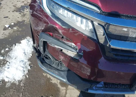 2019 Honda Pilot Touring z USA, uszkodzony, nr VIN 5FNYF6H96KB090329